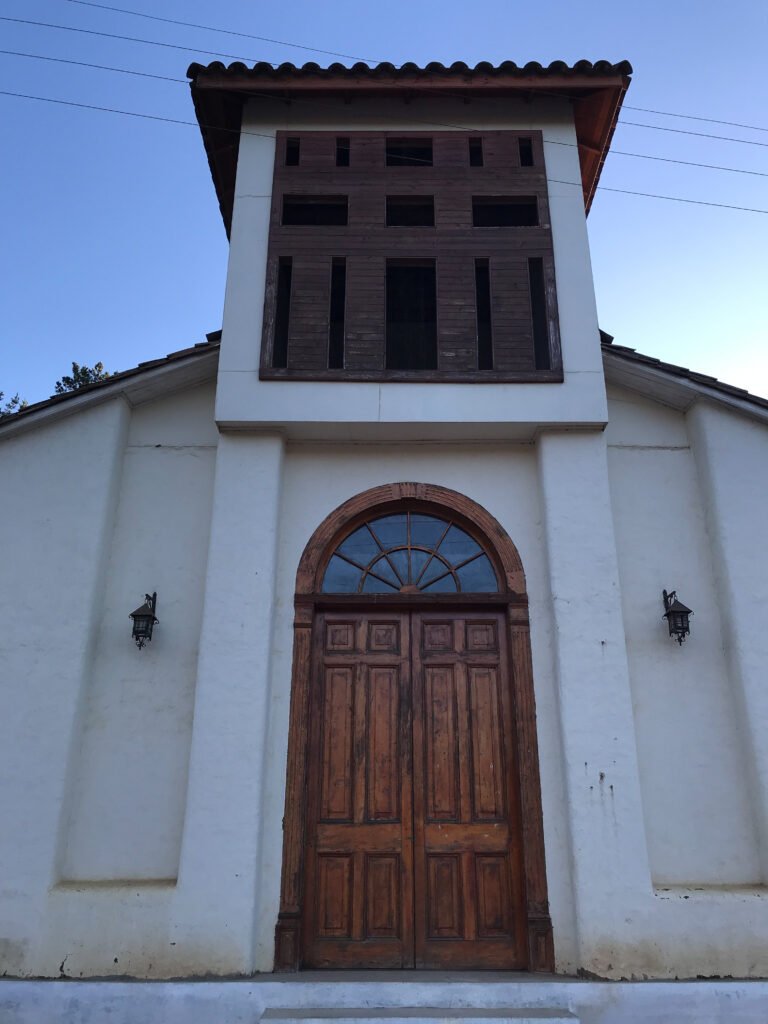 Iglesia de Ciruelos, un lugar para visitar cercano a Punta de Lobos | bitacorasviajeras.com