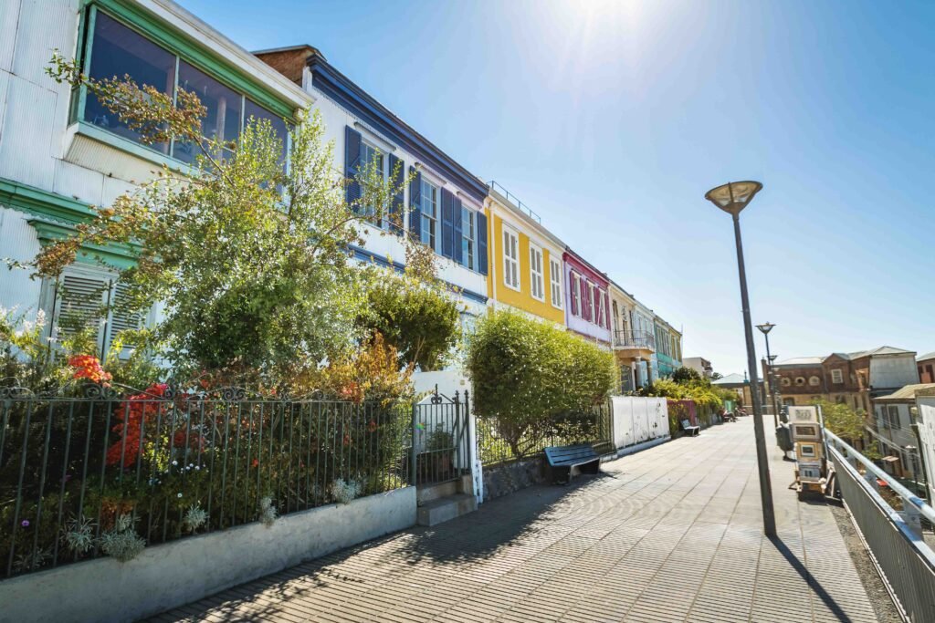 Lugares para visitar en Valparaíso, paseos y casas de colores.